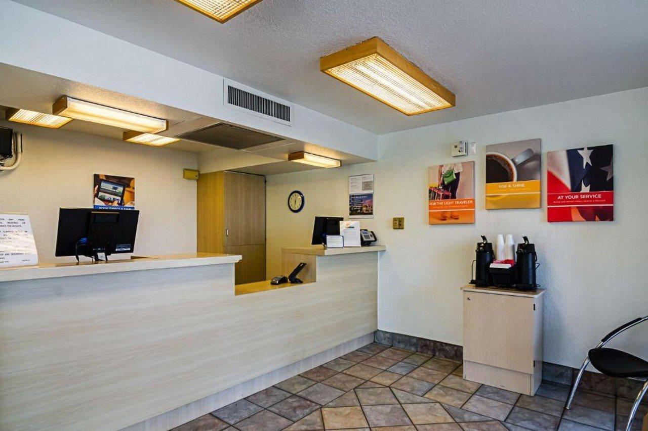 Motel 6-Barstow, Ca Bagian luar foto